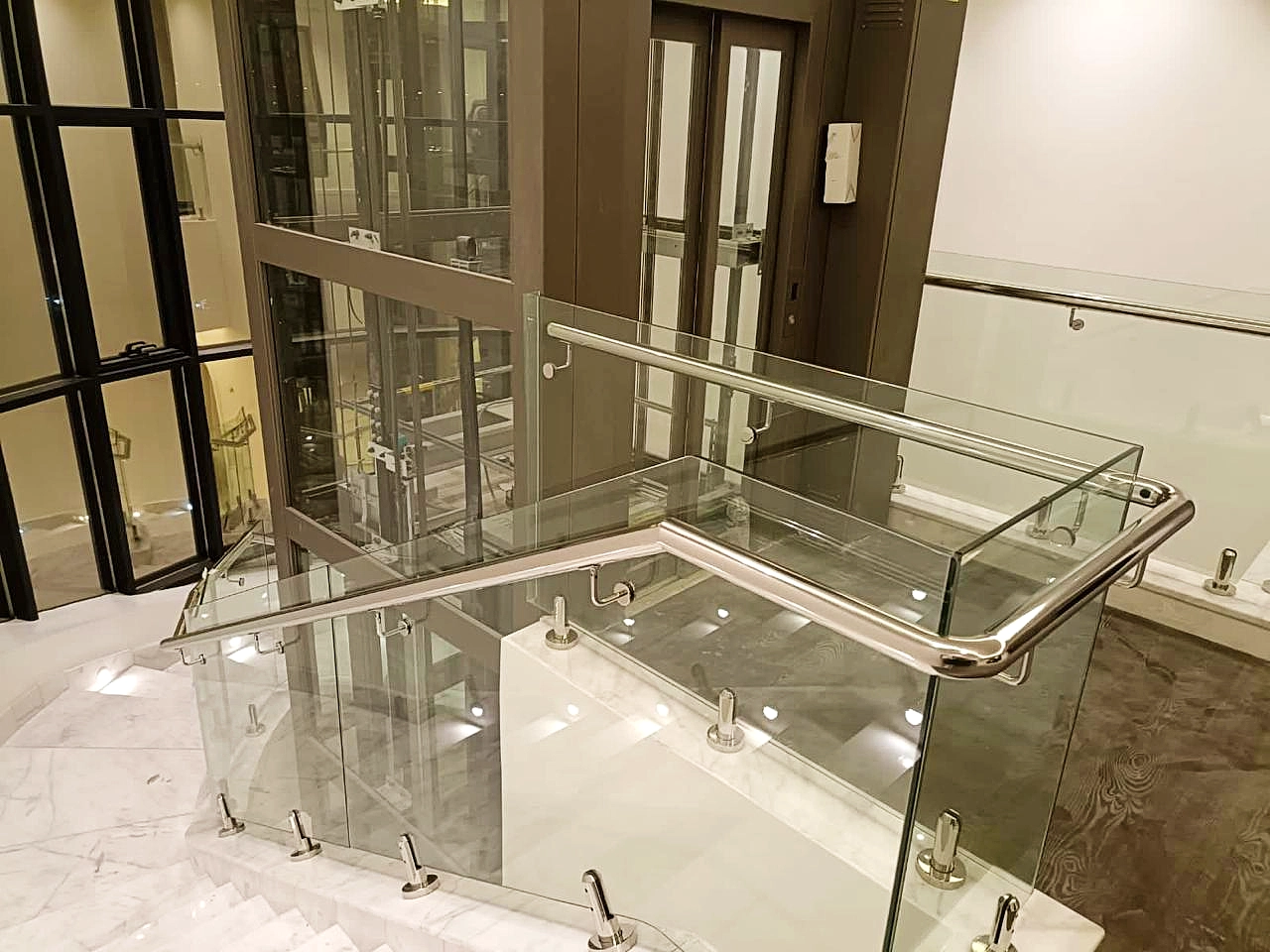 Glass railing project 18
