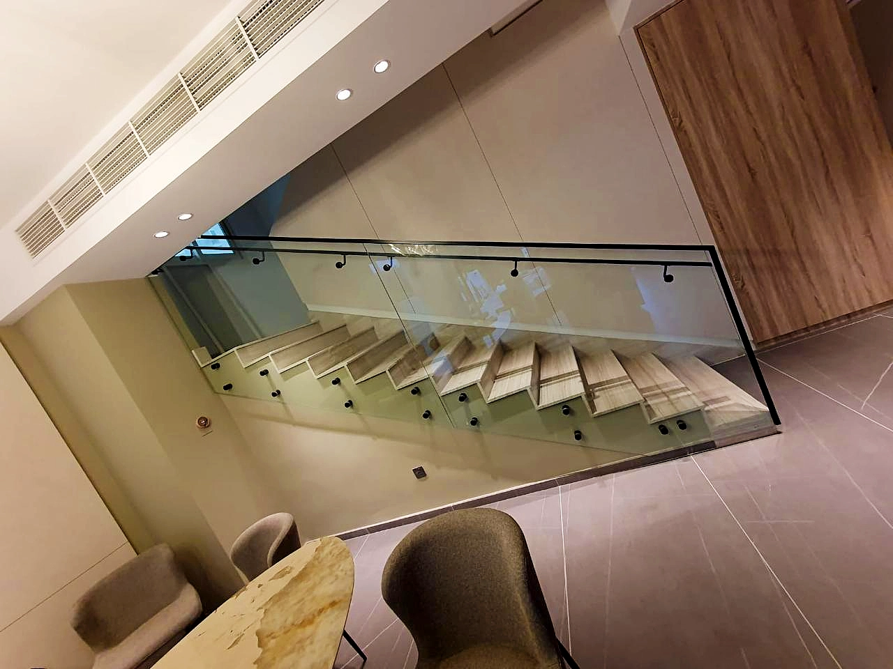 Glass railing project 9